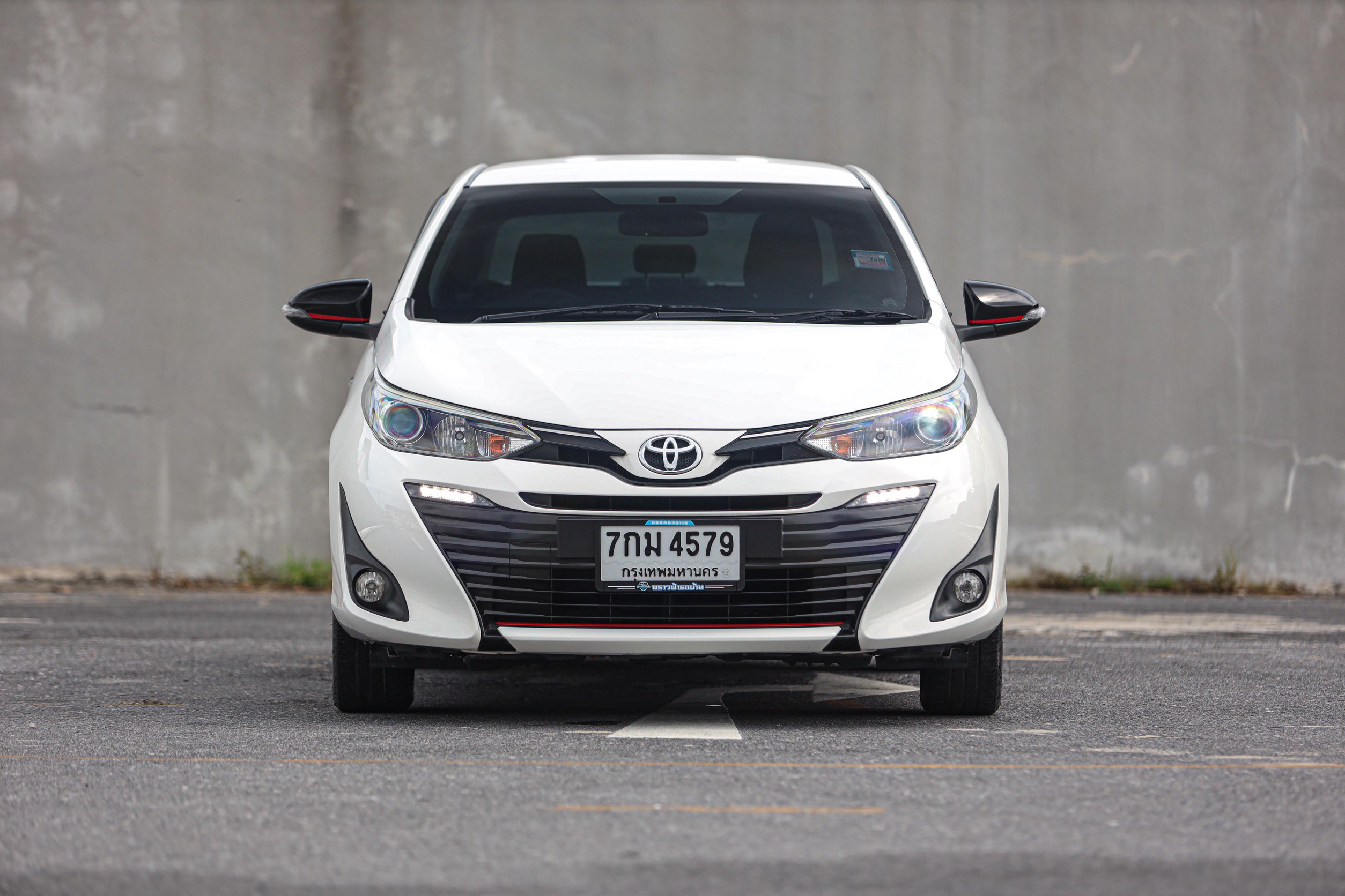 Toyota Yaris Ativ PF-รถบ้านมือสอง