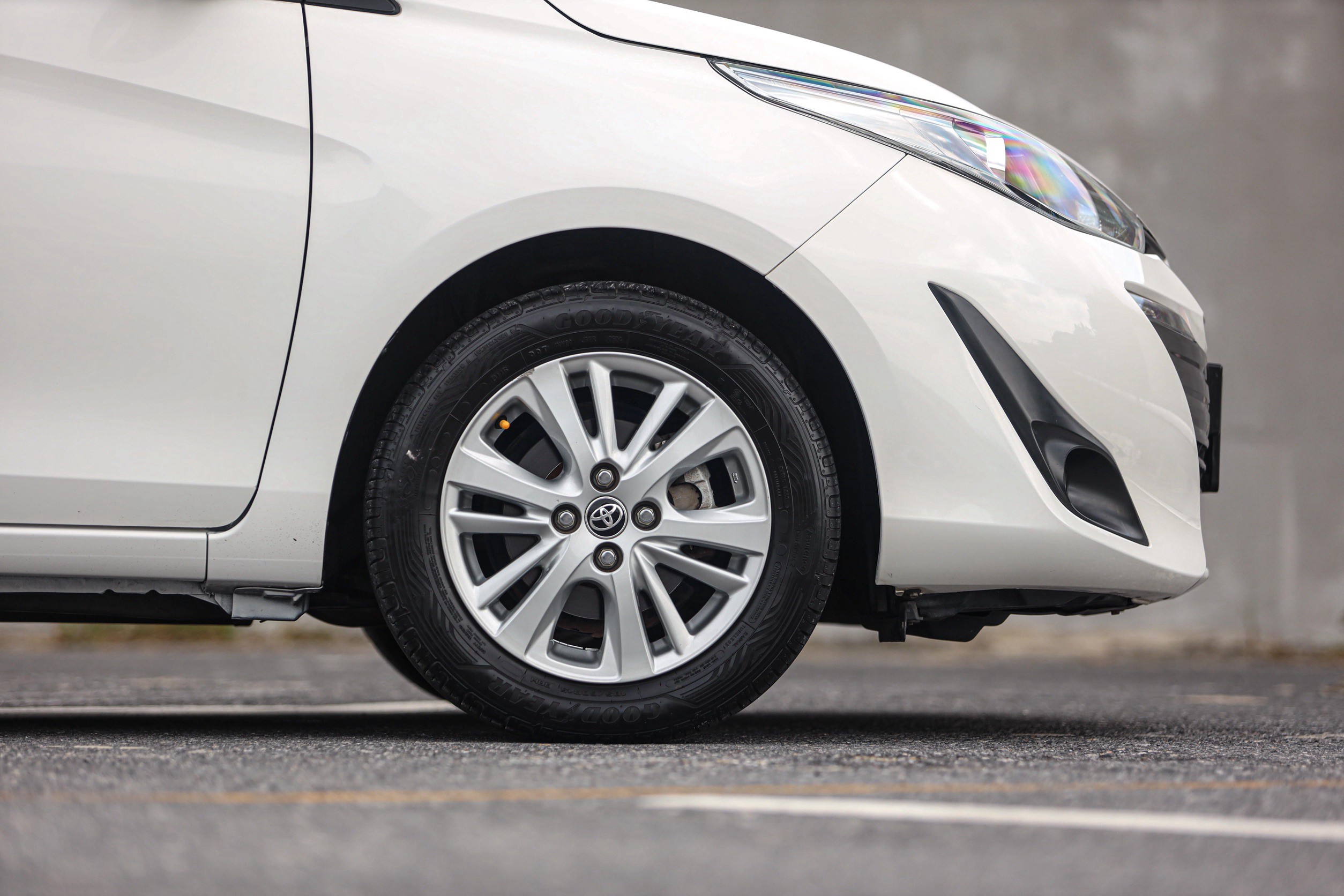 Toyota Yaris Ativ PF-รถบ้านมือสอง