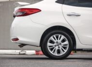 Toyota Yaris Ativ PF-รถบ้านมือสอง