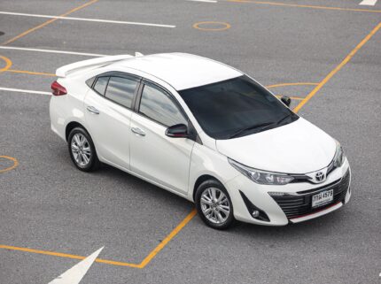 Toyota Yaris Ativ PF-รถบ้านมือสอง