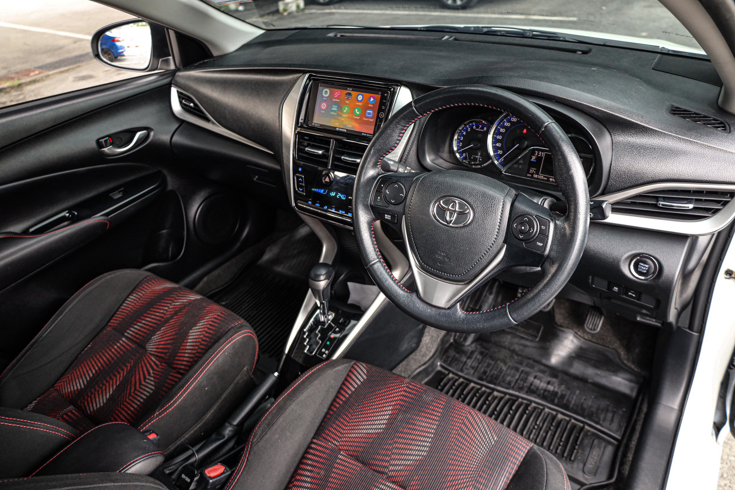 Toyota Yaris Ativ PF-รถบ้านมือสอง