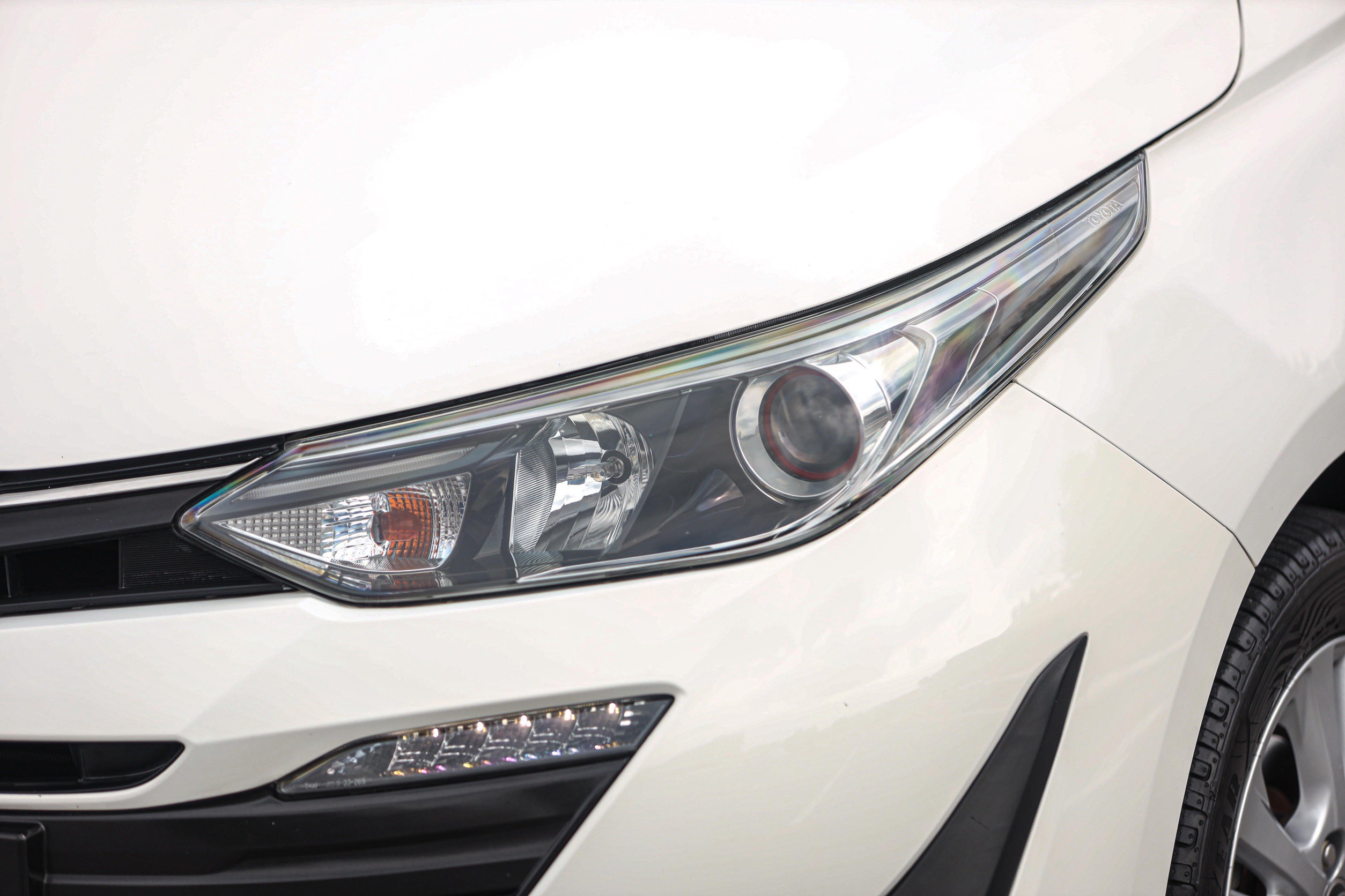Toyota Yaris Ativ PF-รถบ้านมือสอง