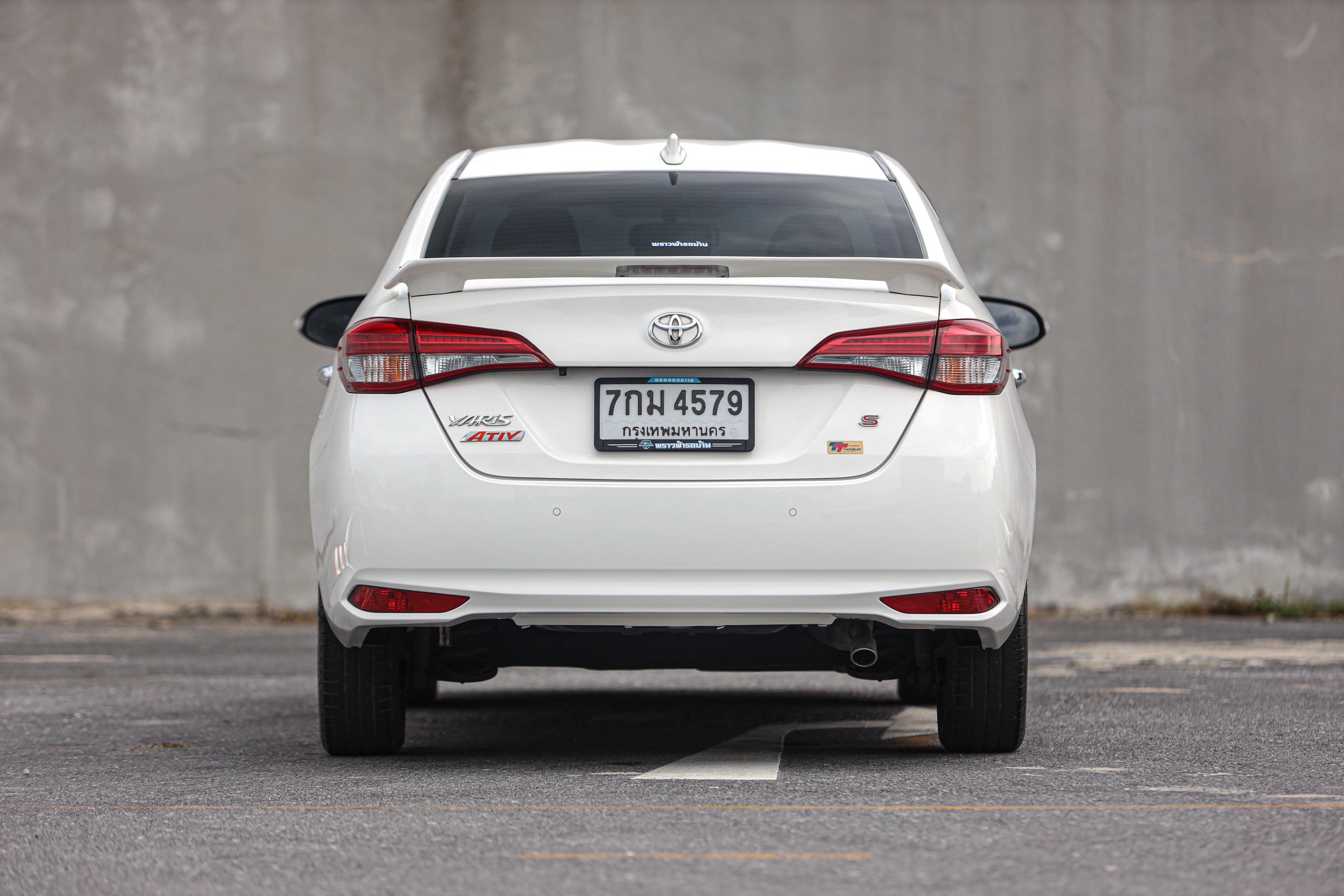 Toyota Yaris Ativ PF-รถบ้านมือสอง
