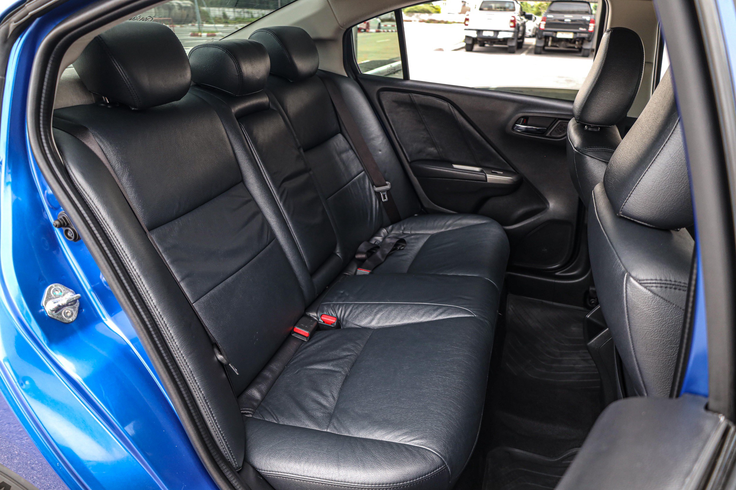 Honda City Sv AT PF-รถบ้านมือสอง
