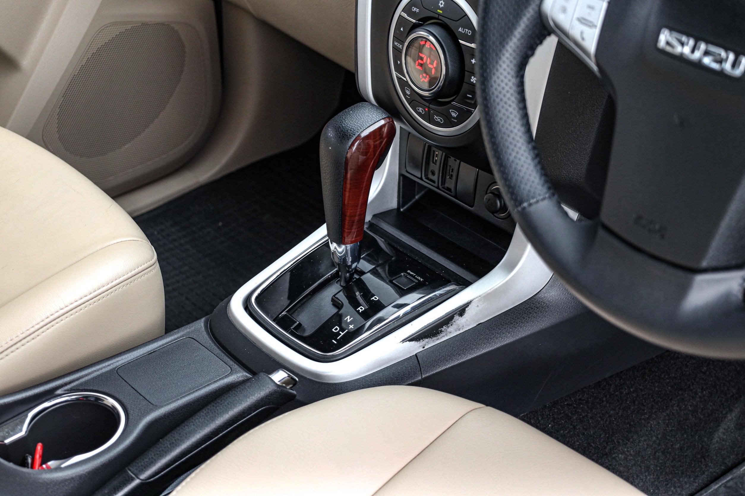Isuzu Mu-x 3.0 Da Dvd PF-รถบ้านมือสอง