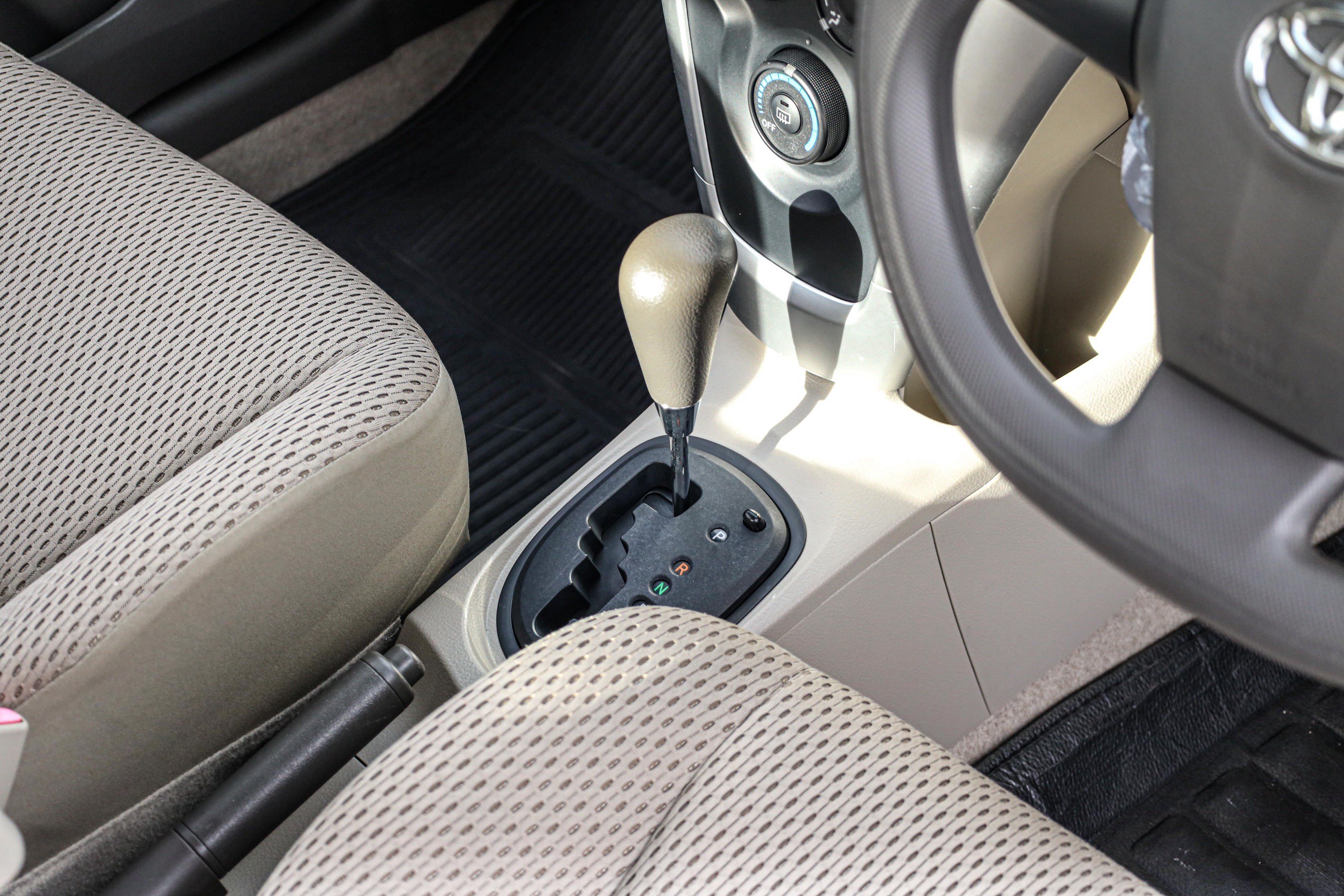 Toyota Vios E PF-รถบ้านมือสอง