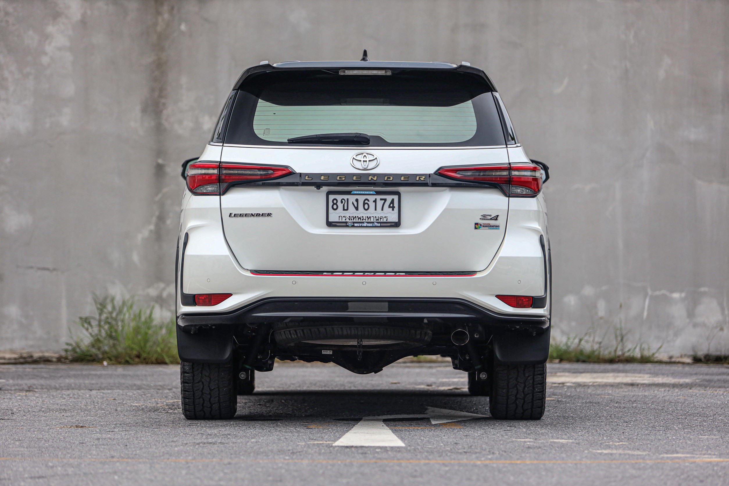 Toyota Fortuner 2.4 Legender 4WD PF-รถบ้านมือสอง