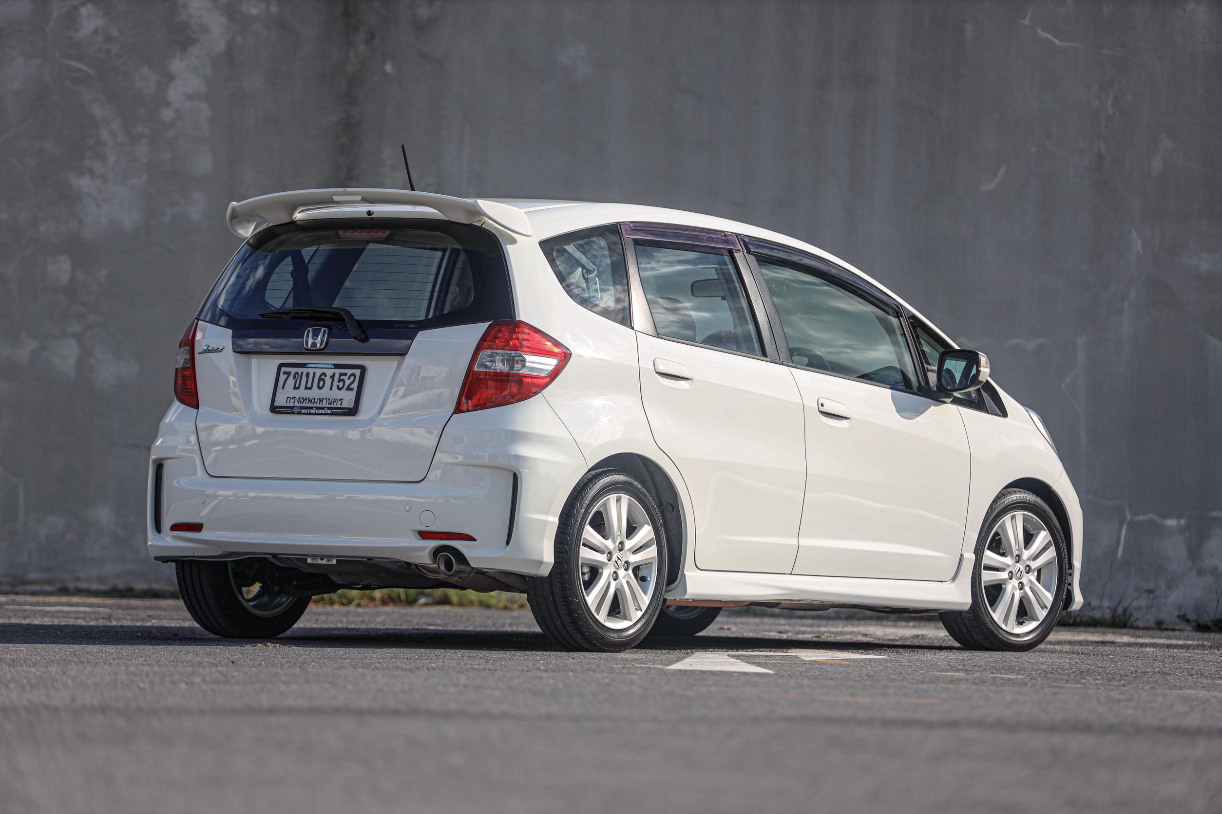 Honda Jazz Ge Japan AT PF-รถบ้านมือสอง