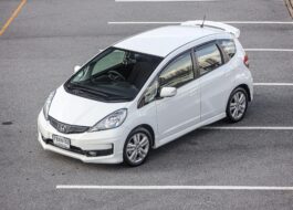 Honda Jazz Ge Japan AT PF-รถบ้านมือสอง