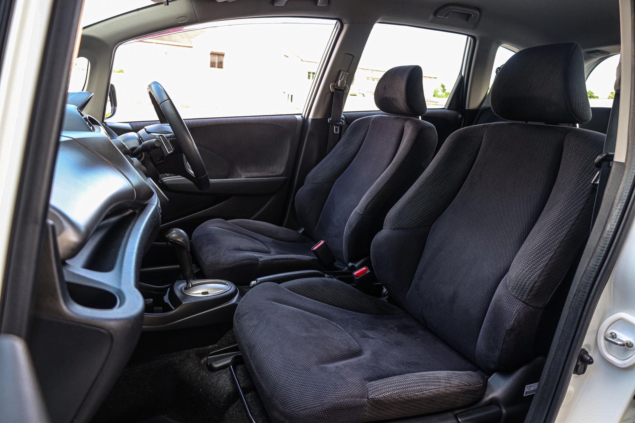 Honda Jazz Ge Japan AT PF-รถบ้านมือสอง
