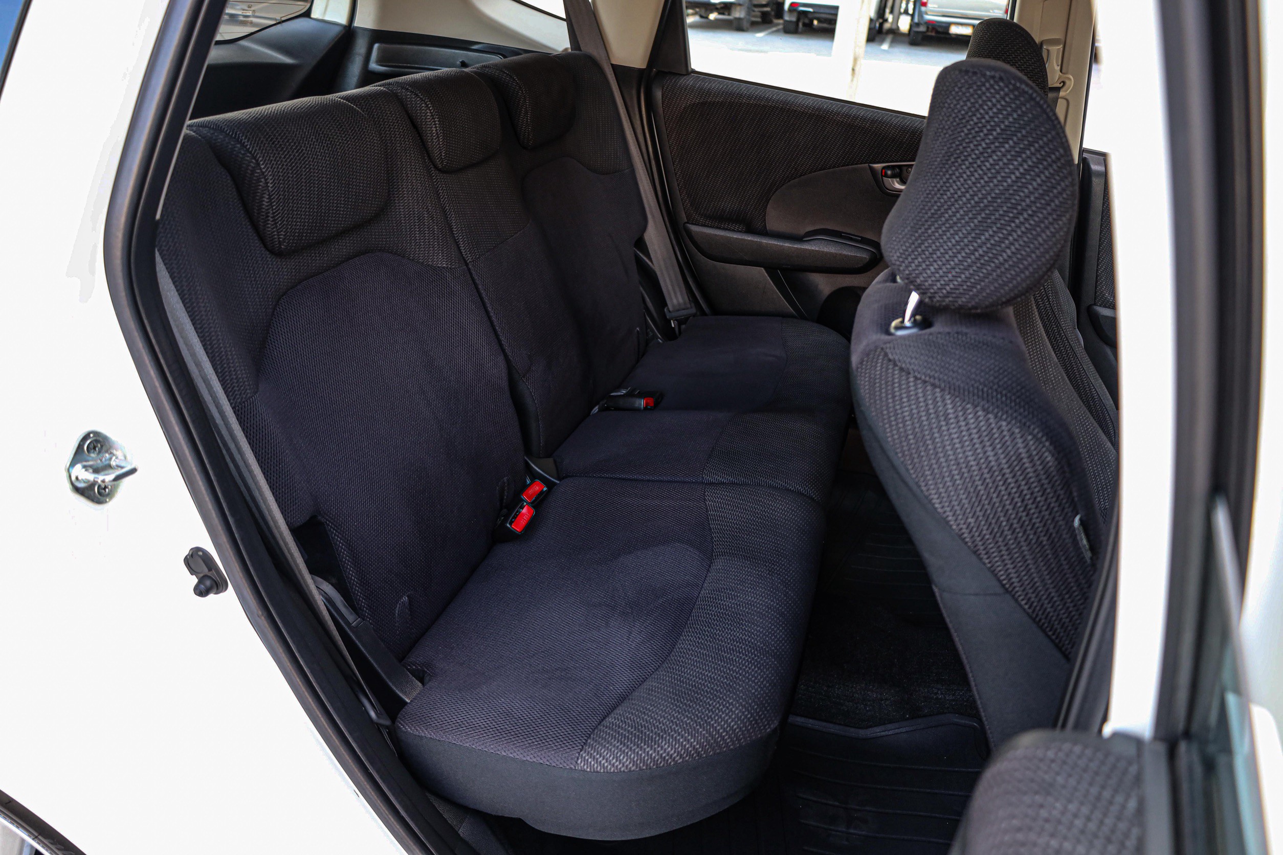 Honda Jazz Ge Japan AT PF-รถบ้านมือสอง