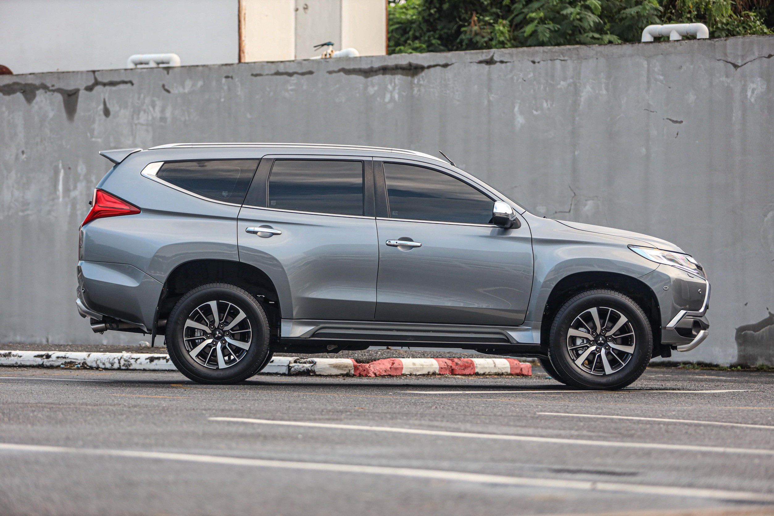 Mitsubishi Pajero Sport 2.4 GT AT PF-รถบ้านมือสอง