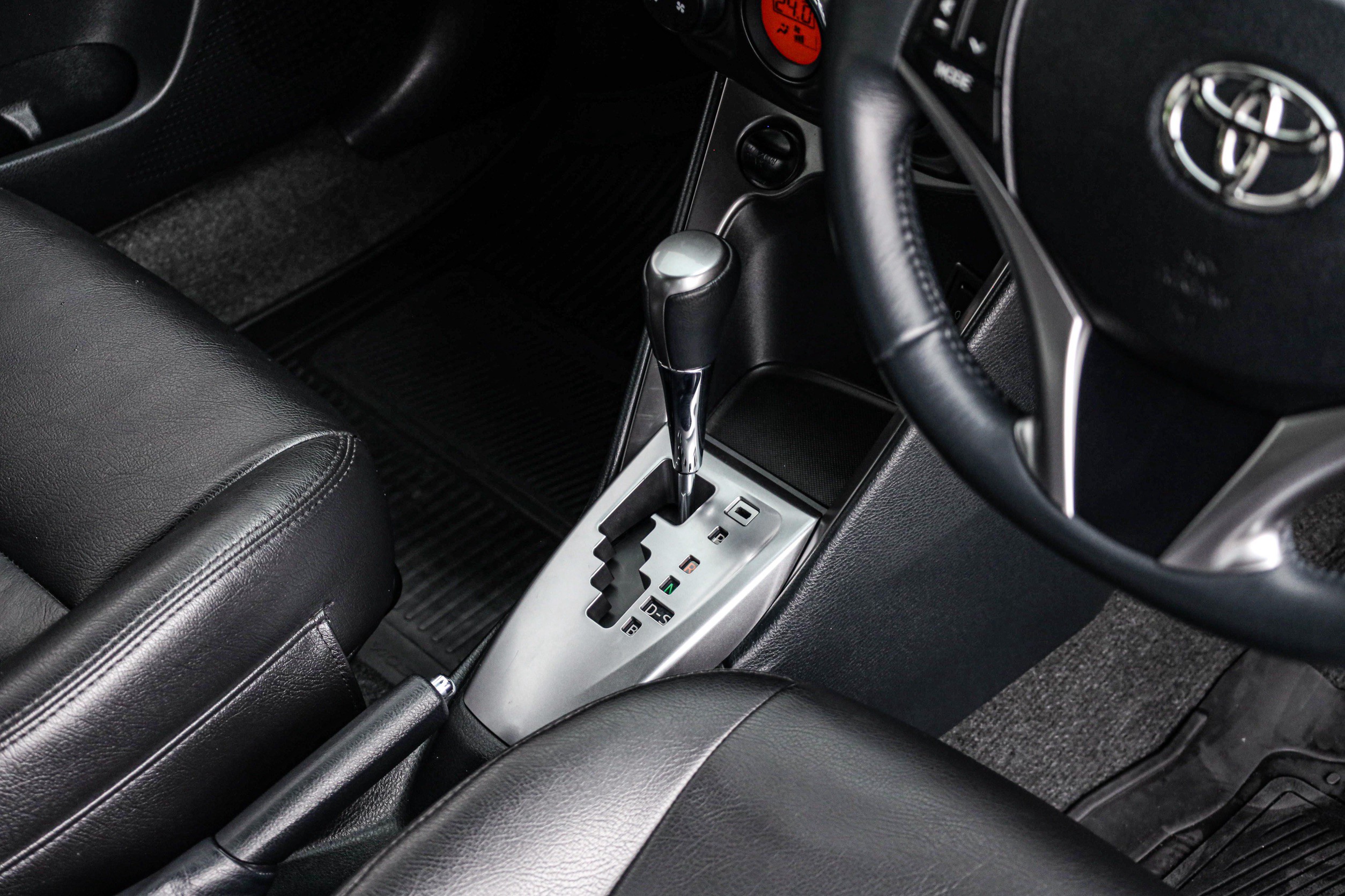 Toyota Yaris 1.2 G PF-รถบ้านมือสอง