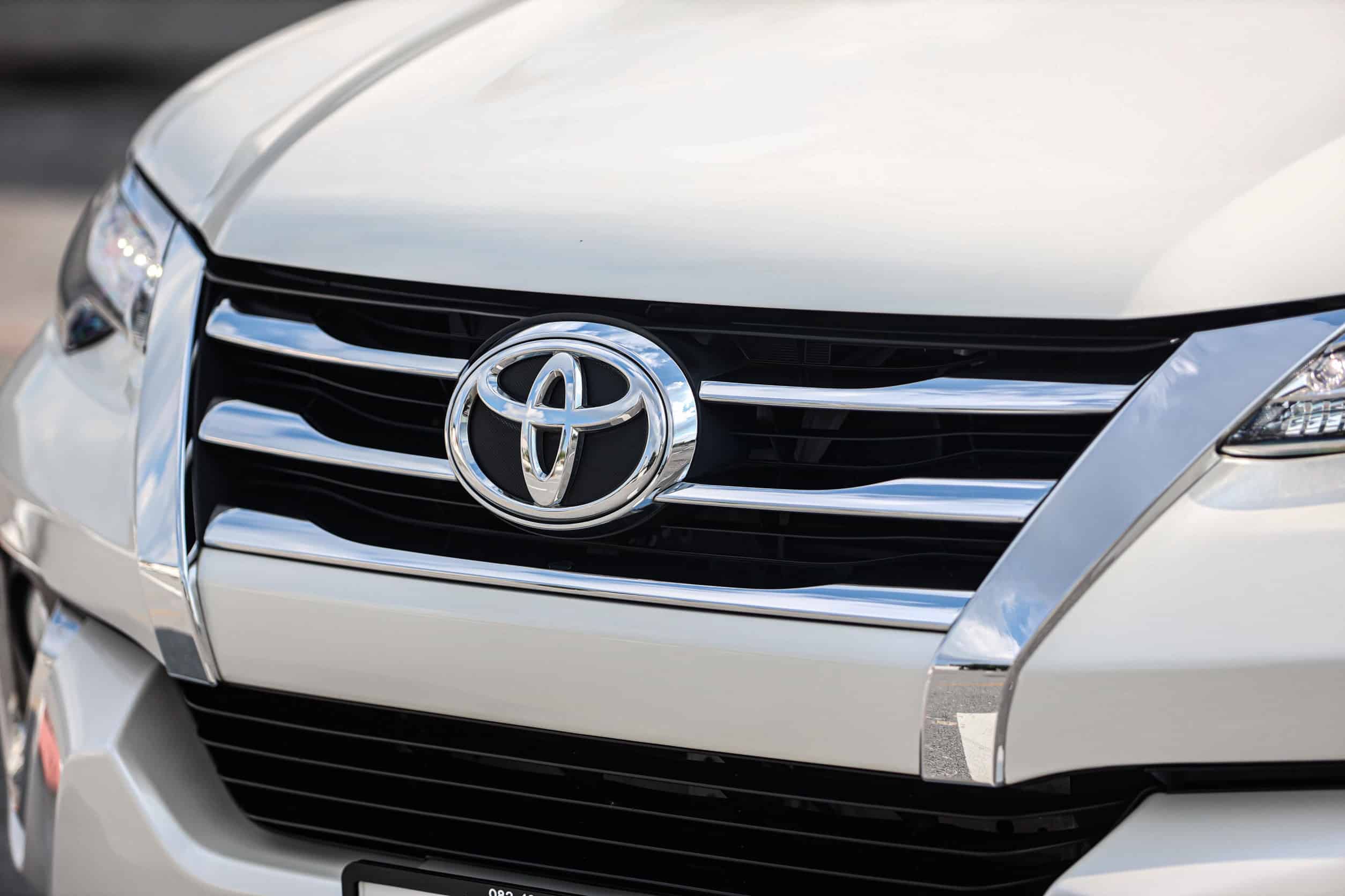 Toyota Fortuner 2.4 V 2WD PF-รถบ้านมือสอง